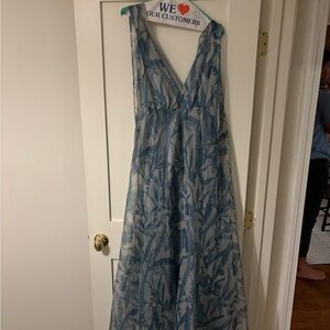 Staid Women’s Dandelion Tie strap floral tulle gown in sky wild flowers blue